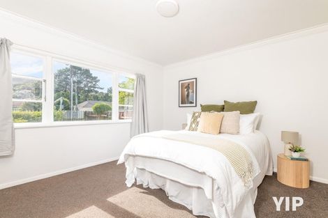 Photo of property in 33 Findlay Street, Tawa, Wellington, 5028