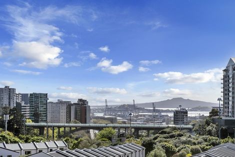 Photo of property in Luna Apartments, 4c/16 Burton Street, Grafton, Auckland, 1010