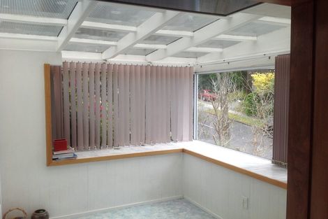 Photo of property in 33 Viewmont Drive, Harbour View, Lower Hutt, 5010