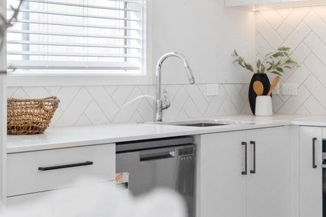 Photo of property in 18 Toi Place, Papamoa, 3118