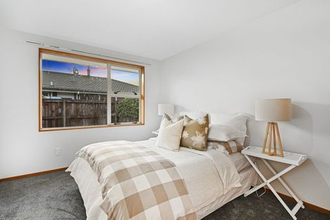 Photo of property in 5 Aberfoyle Place, Parklands, Christchurch, 8083