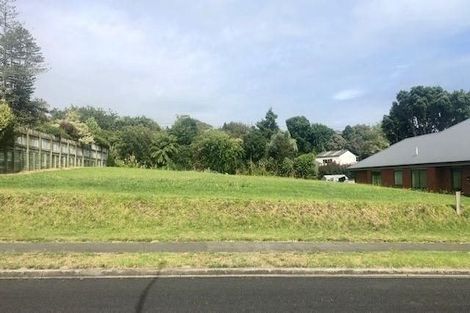 Photo of property in 33 Alberta Road, Glen Avon, New Plymouth, 4312