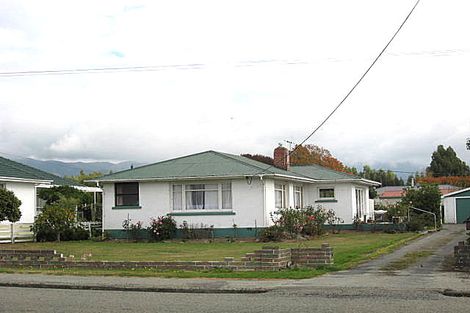 Photo of property in 8 Opie Street, Waimate, 7924
