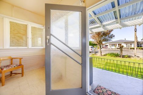 Photo of property in 1 Union Street, Waipawa, 4210