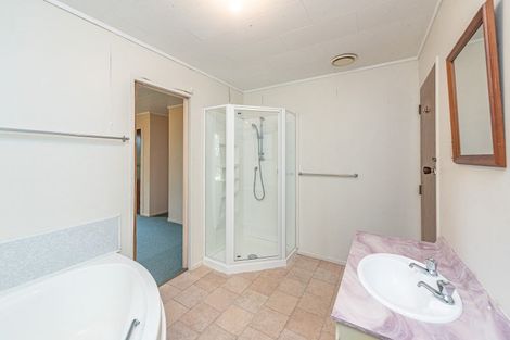 Photo of property in 12 D'arcy Road, Bastia Hill, Whanganui, 4500