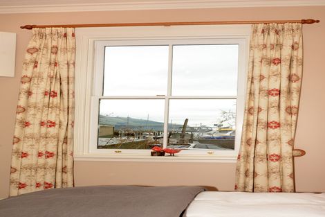 Photo of property in 5 Macandrew Road, Careys Bay, Port Chalmers, 9023