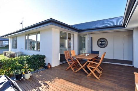 Photo of property in 4 Kawari Drive, Pegasus, 7612