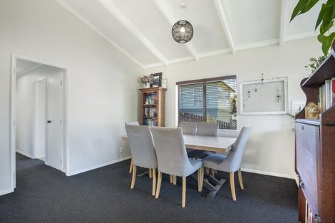 Photo of property in 18 Dunton Drive, Welcome Bay, Tauranga, 3112