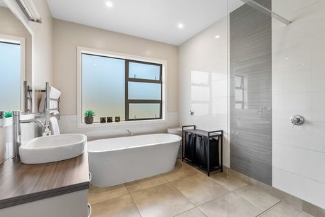 Photo of property in 32 Tirohanga Road, North Taieri, Mosgiel, 9092