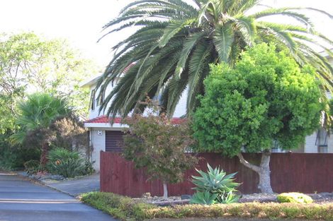 Photo of property in 14 Coquille Place, Half Moon Bay, Auckland, 2012
