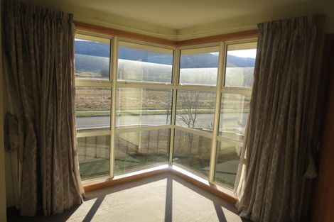 Photo of property in 1 Farrier Court, Cromwell, 9310