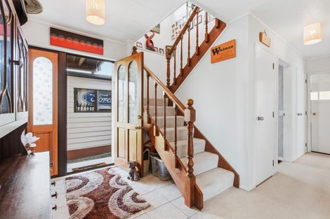 Photo of property in 2 Kempton Place, Richmond Heights, Taupo, 3330