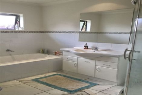 Photo of property in 194b Sturges Road, Henderson, Auckland, 0612