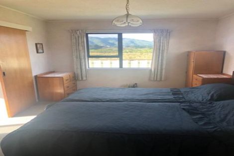 Photo of property in 34 Rutherford Drive, Waikanae Beach, Waikanae, 5036