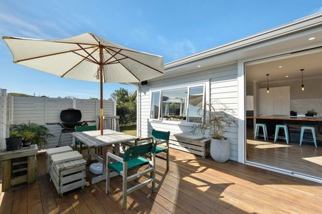 Photo of property in 85 Hamilton Drive, Wainui, Gisborne, 4010