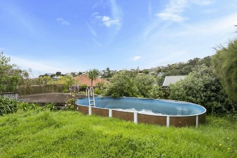 Photo of property in 5 Elgin Place, Red Beach, 0932