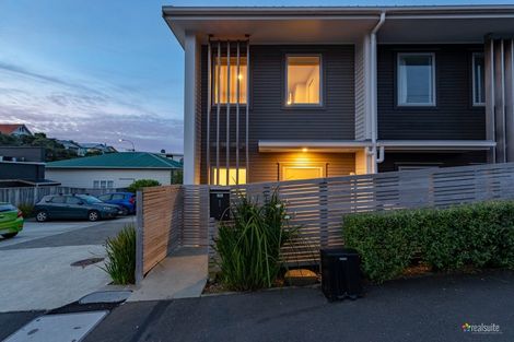 Photo of property in 1/24 Tamar Street, Island Bay, Wellington, 6023