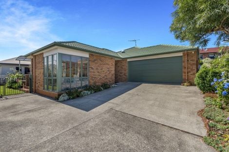 Photo of property in 11 Chapel Hill, Rototuna, Hamilton, 3210