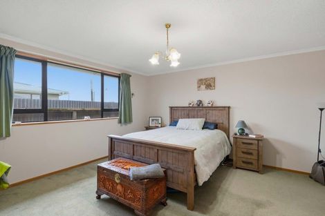 Photo of property in 37 Renfrew Street, Waikiwi, Invercargill, 9810