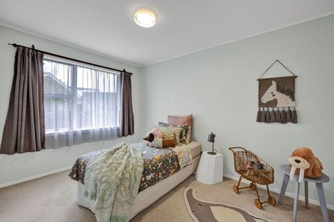 Photo of property in 53 Manu Crescent, Upper Vogeltown, New Plymouth, 4310