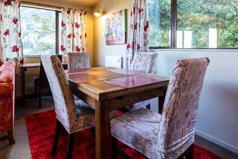 Photo of property in 26 Mackinnon Terrace, Sunshine Bay, Queenstown, 9300