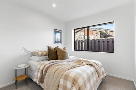 Photo of property in 5 Raddock Place, Farm Cove, Auckland, 2012