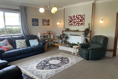 Photo of property in 75 Corson Avenue, Beckenham, Christchurch, 8023