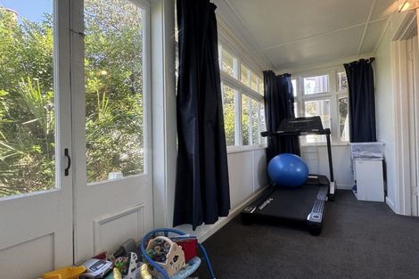 Photo of property in 27-29 Guys Hill Road, Hospital Hill, Napier, 4110