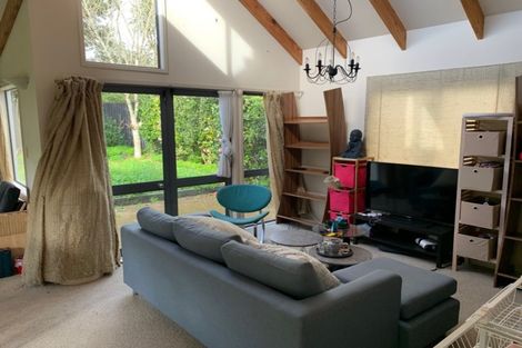 Photo of property in 8a Seaside Avenue, Waterview, Auckland, 1026