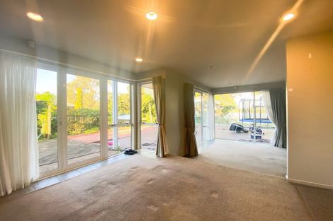 Photo of property in 14 Greenstead Close, Flat Bush, 2019