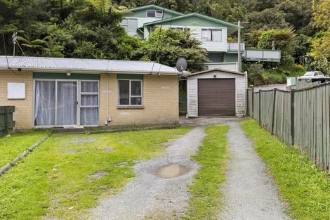 Photo of property in 13b John Street, Stokes Valley, Lower Hutt, 5019