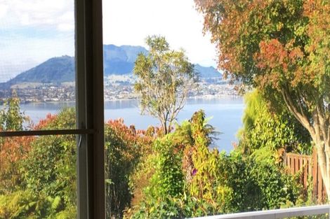 Photo of property in 15 Scenic Heights, Acacia Bay, Taupo, 3330