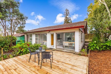 Photo of property in 1/15 Evans Road, Glen Eden, Auckland, 0602