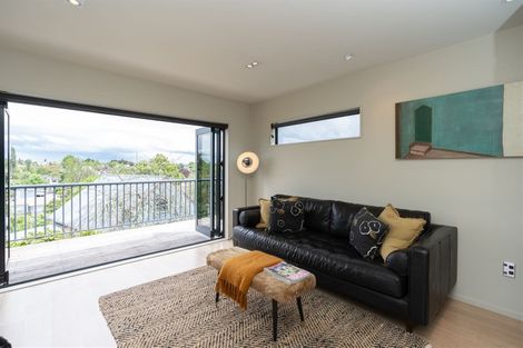 Photo of property in 9a Dalethorpe Avenue, Fairfield, Hamilton, 3214