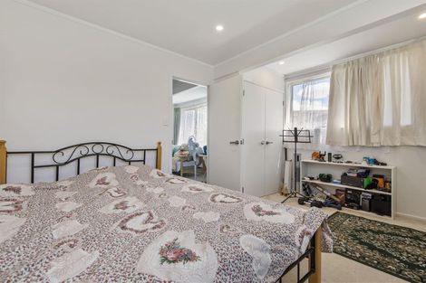 Photo of property in 103 Hutchinsons Road, Bucklands Beach, Auckland, 2014