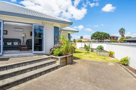 Photo of property in 2 Malibu Key, Papamoa Beach, Papamoa, 3118