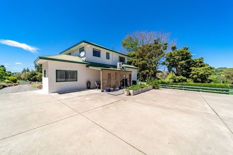 Photo of property in 10 Abbotsford Road, Waipawa, 4210