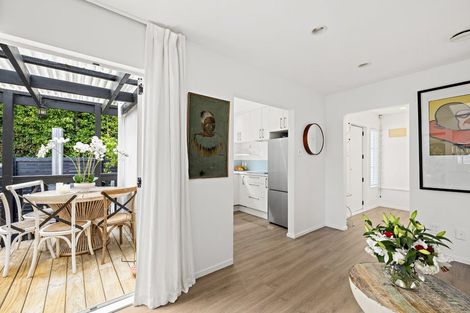 Photo of property in 1/35 Newhaven Terrace, Mairangi Bay, Auckland, 0630