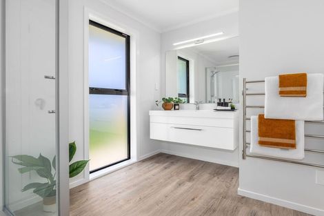 Photo of property in 5 Catherine Lane, Levin, 5510