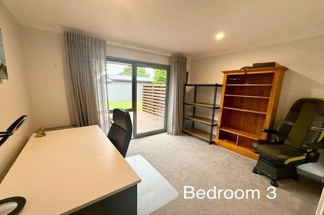 Photo of property in 27 Titoki Street, Palmerston North, 4414