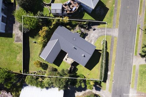Photo of property in 18 Dunton Drive, Welcome Bay, Tauranga, 3112