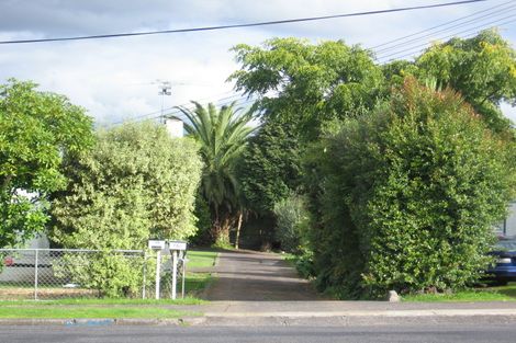 Photo of property in 3/70 Taikata Road, Te Atatu Peninsula, Auckland, 0610