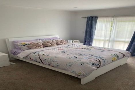 Photo of property in 34 Victory Crescent, Tawa, Wellington, 5028