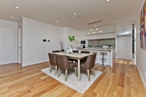 Photo of property in 18 Spyglass Street, Red Beach, 0932