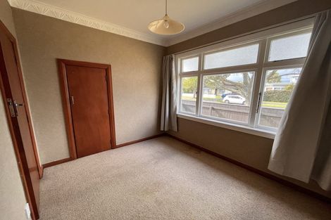 Photo of property in 53 Wood Street, Takaro, Palmerston North, 4410