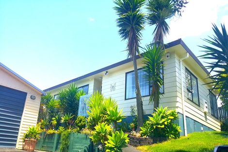 Photo of property in 8 Broadfield Street, Massey, Auckland, 0614