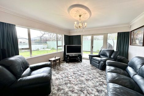 Photo of property in 11 Kakapo Street, Waikiwi, Invercargill, 9810