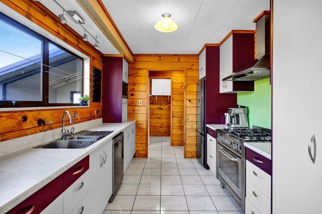 Photo of property in 72 Rata Street, Hawera, 4610