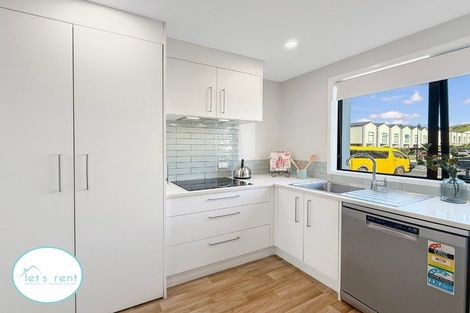 Photo of property in 2 Tima Lane, Mangere Bridge, Auckland, 2022