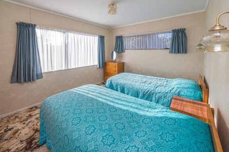 Photo of property in 3 Warwick Place, Springvale, Whanganui, 4501